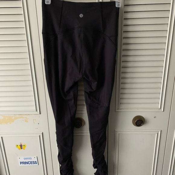 Lululemon Ready to Rulu tight - WORN ONLY TWICE - Picture 5 of 6